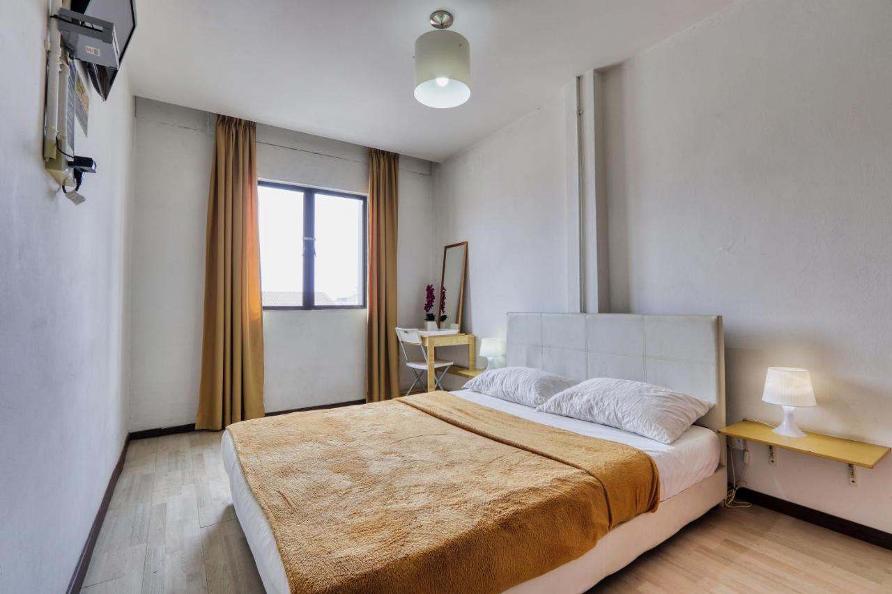 Bata Merah Boutique Hotel Бантинг Екстериор снимка