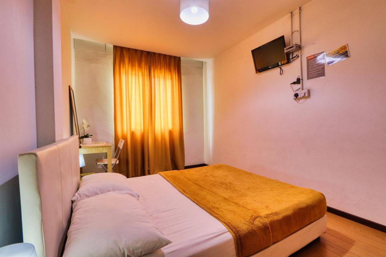 Bata Merah Boutique Hotel Бантинг Екстериор снимка